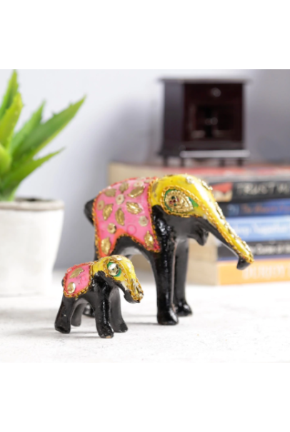 Multicolour Showpieces Set of 2 Multicolour Showpieces Set of 2